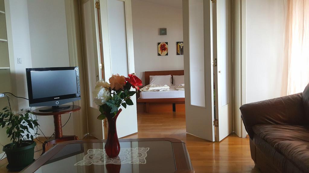 Apartments Rino Lux Sveti Stefan Extérieur photo