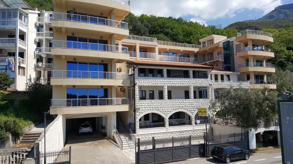 Apartments Rino Lux Sveti Stefan Extérieur photo