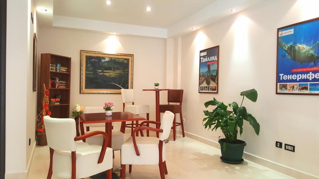 Apartments Rino Lux Sveti Stefan Extérieur photo