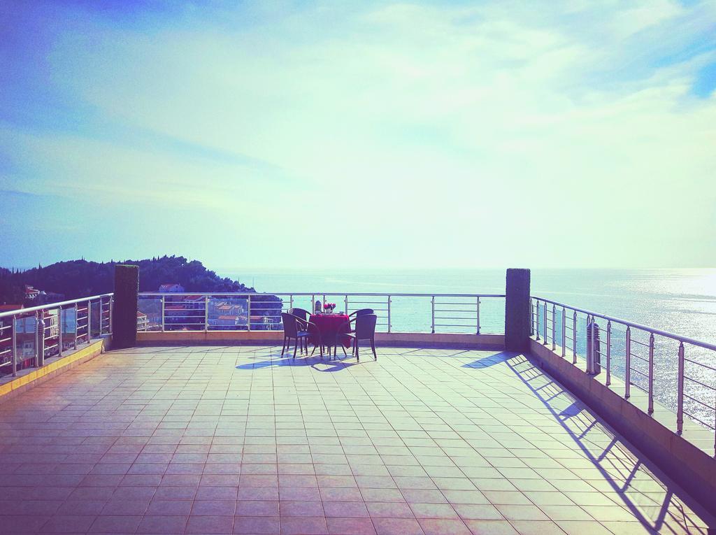 Apartments Rino Lux Sveti Stefan Extérieur photo