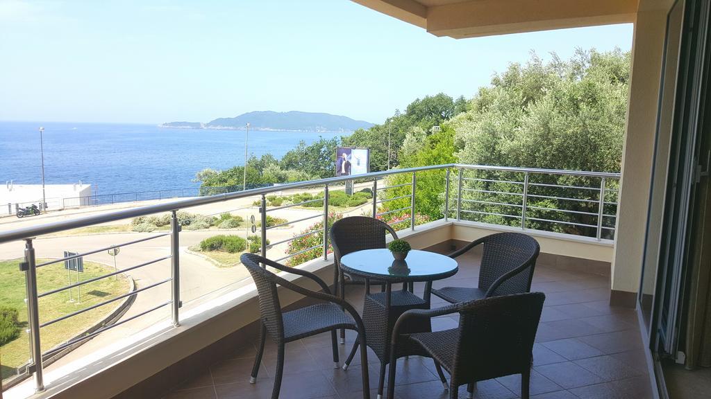 Apartments Rino Lux Sveti Stefan Extérieur photo